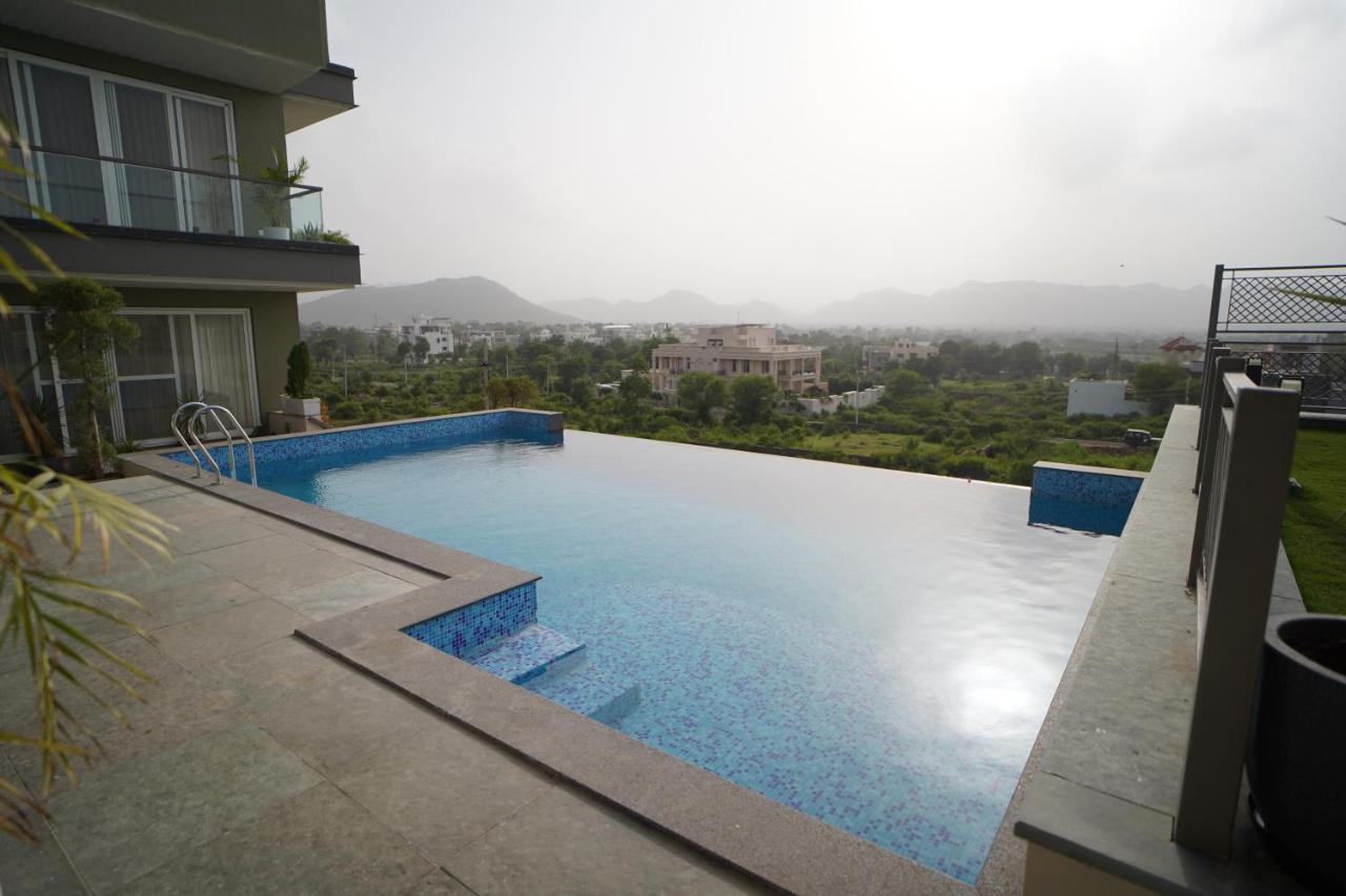 Suramya-A Luxury Boutique Hotel Udaipur Buitenkant foto