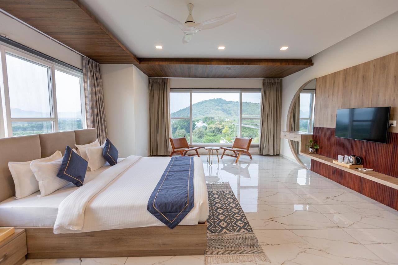 Suramya-A Luxury Boutique Hotel Udaipur Buitenkant foto