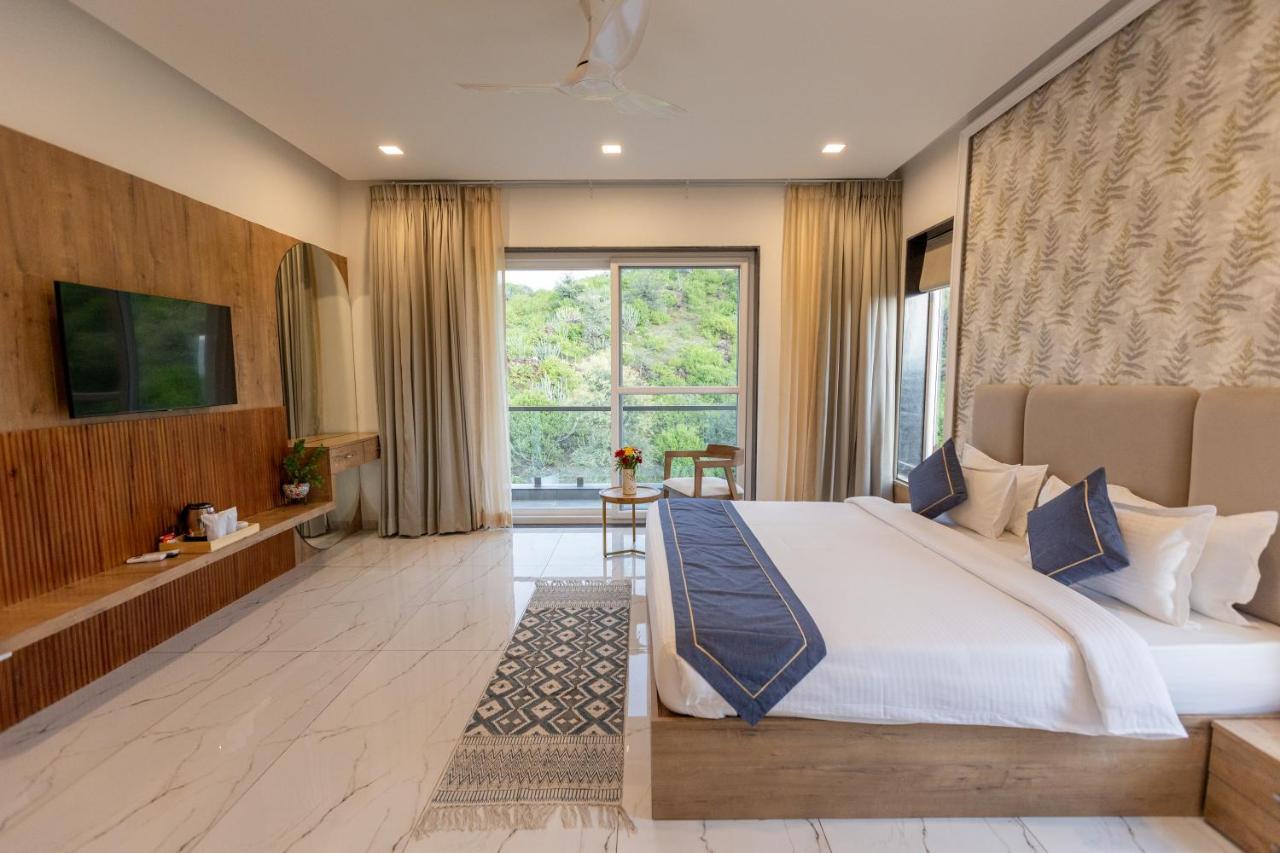 Suramya-A Luxury Boutique Hotel Udaipur Buitenkant foto
