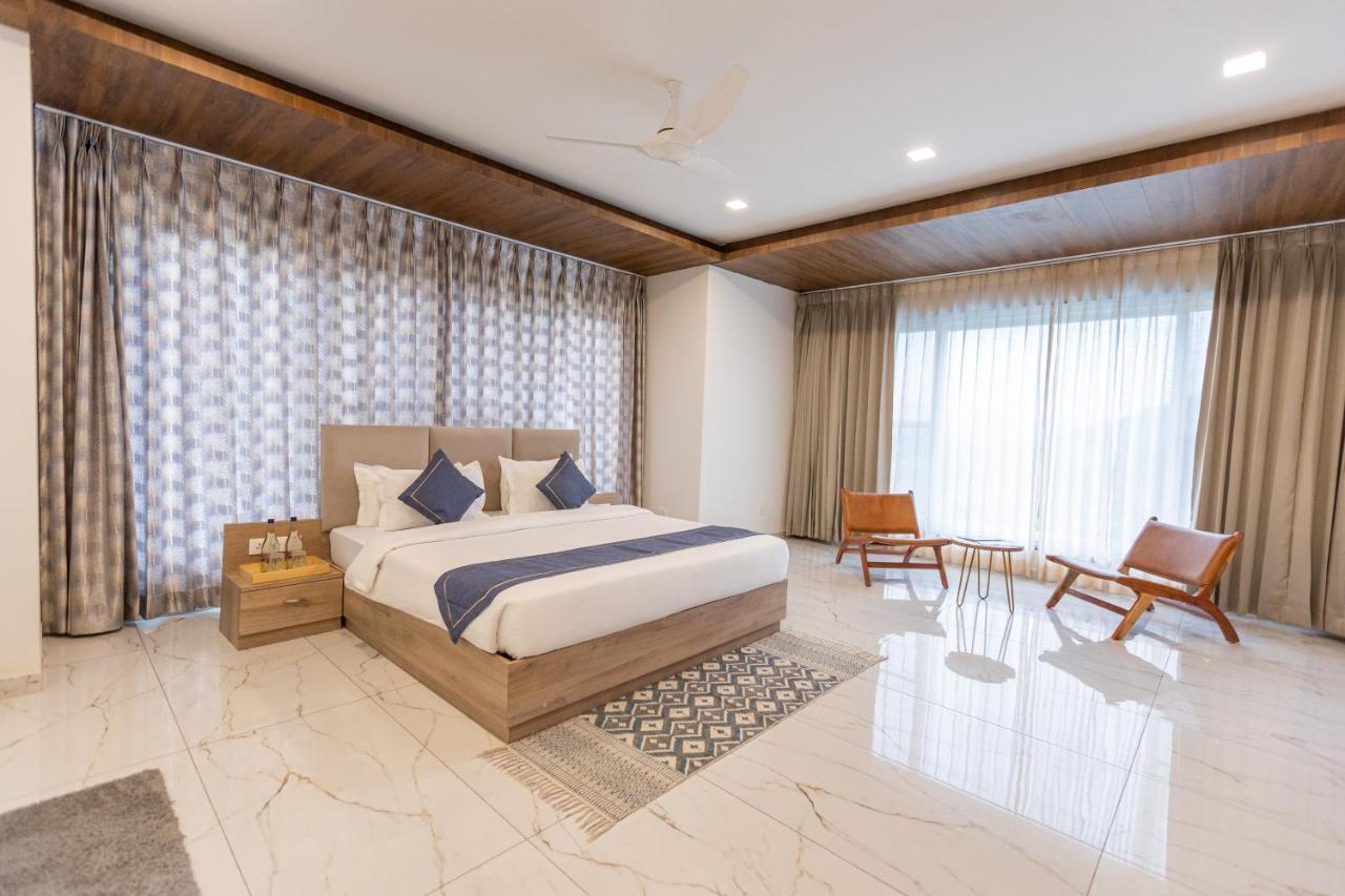 Suramya-A Luxury Boutique Hotel Udaipur Buitenkant foto