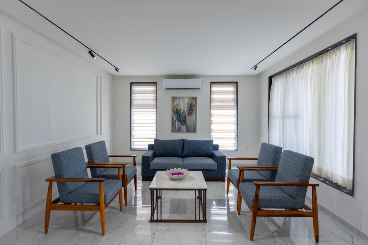 Suramya-A Luxury Boutique Hotel Udaipur Buitenkant foto