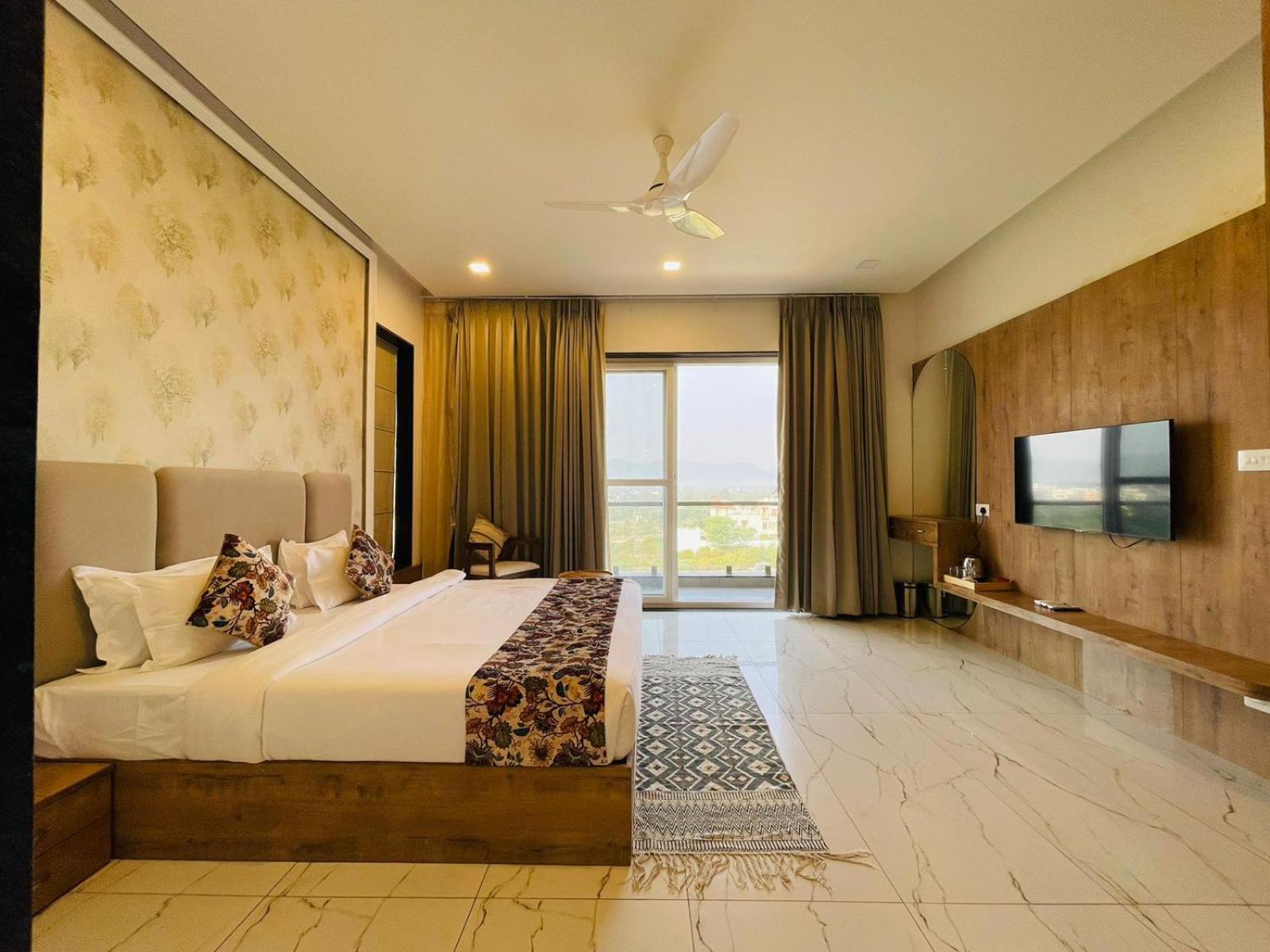 Suramya-A Luxury Boutique Hotel Udaipur Buitenkant foto